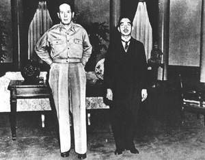 Hirohito et MacArthur