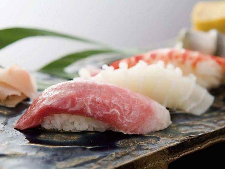 Comment manger les sushi