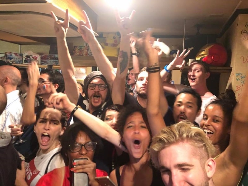 La fête au Bonjour Tokyo Bar