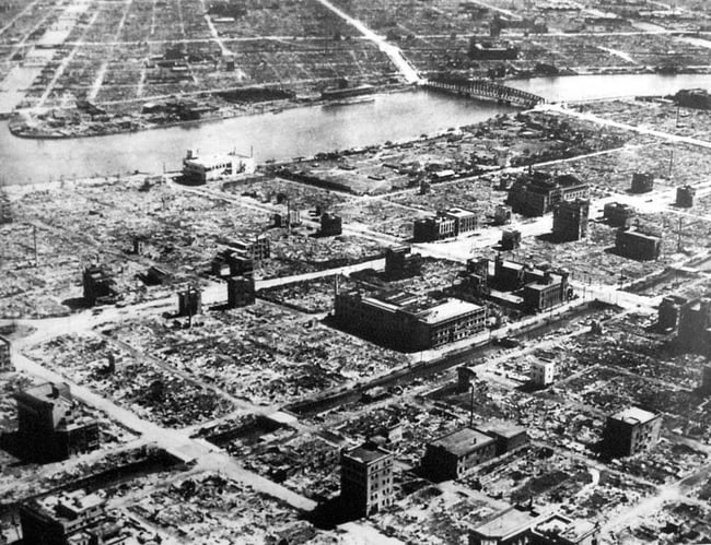 Tokyo, en mars 1945 Tokyo, en mars 1945