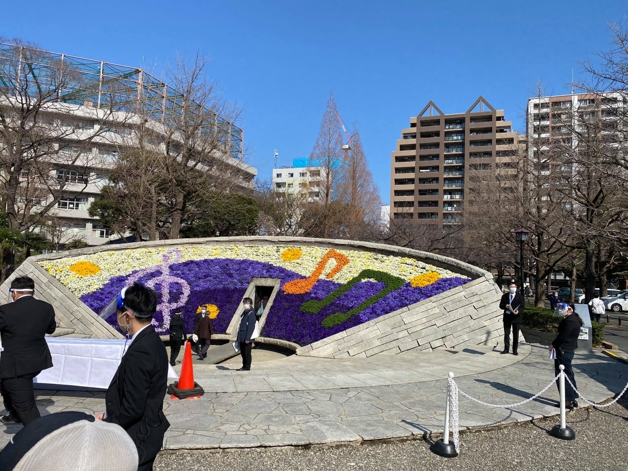 Monument des victimes des raids aériens, ouvert lors des cérémonies de commémorations.