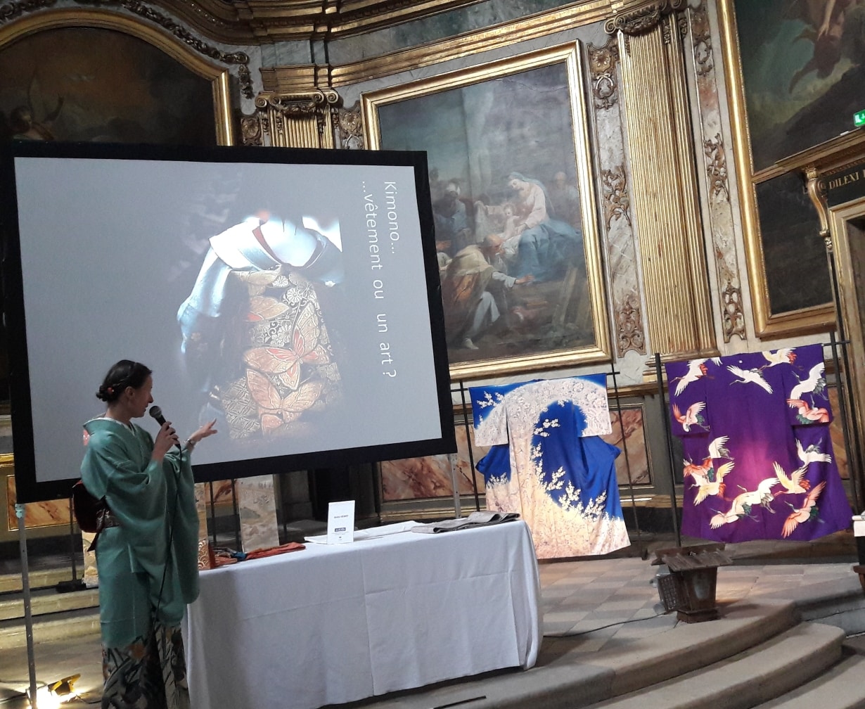 Les kimonos d’Anita HENRY font régulièrement partie des expositions sur le Japon, sur le textile et la soie.