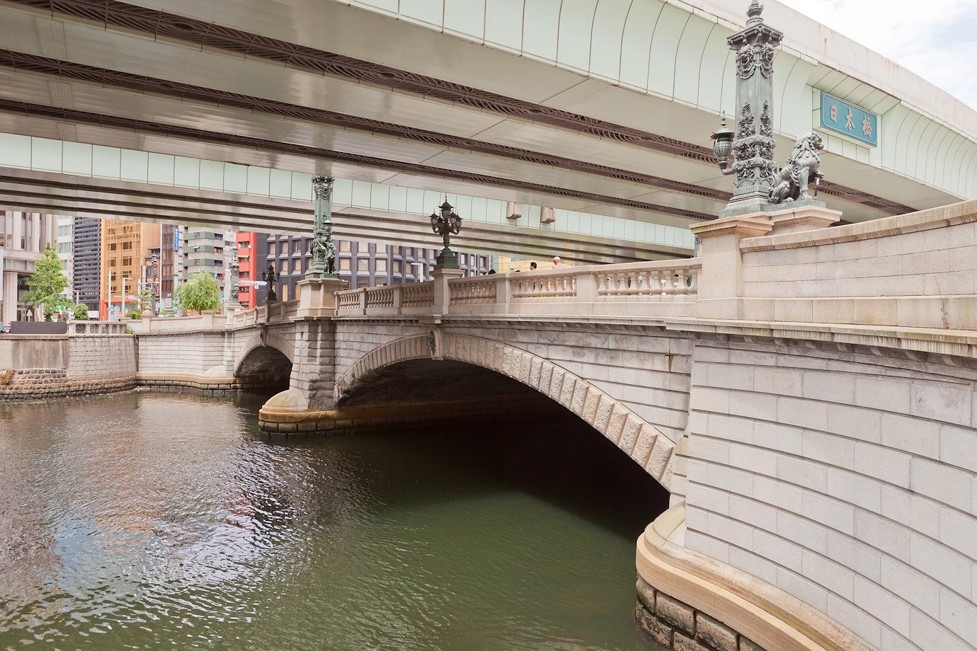 Le pont Nihonbashi à Tokyo
