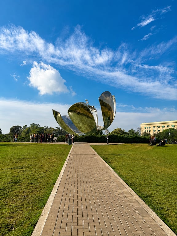 Visita a la Floralis Genérica