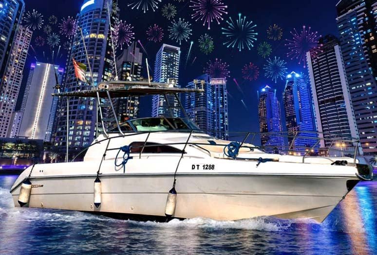 Right Yacht For New Year Eve
