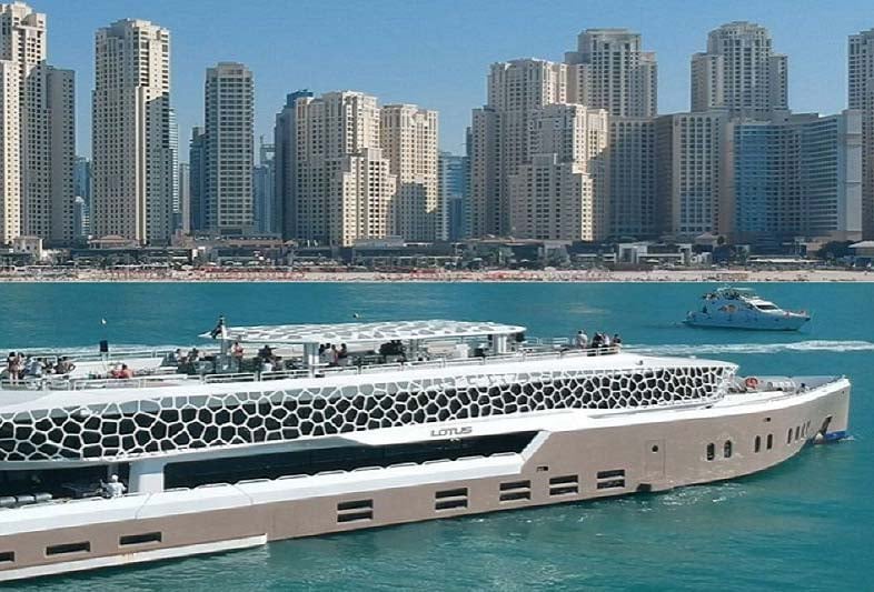 Nearly Mega Yacht Party in Dubai