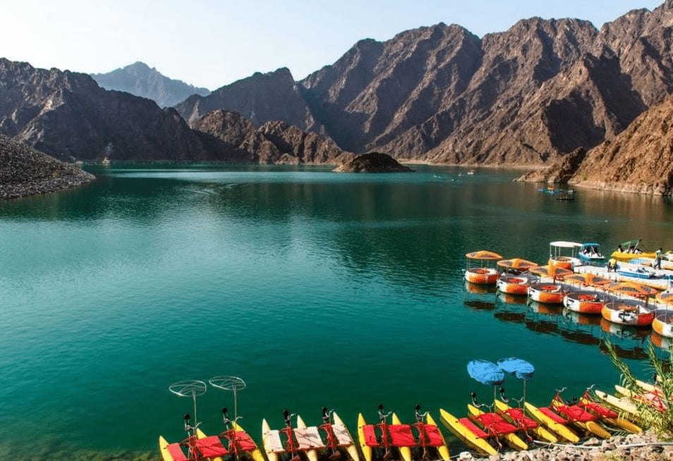 5.	Amazing Picnic At The Hatta Mountains