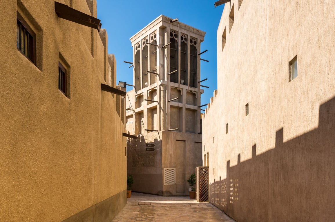 5.	In The Al Fahidi Historic District, Explore The Backstreets Of Old Dubai