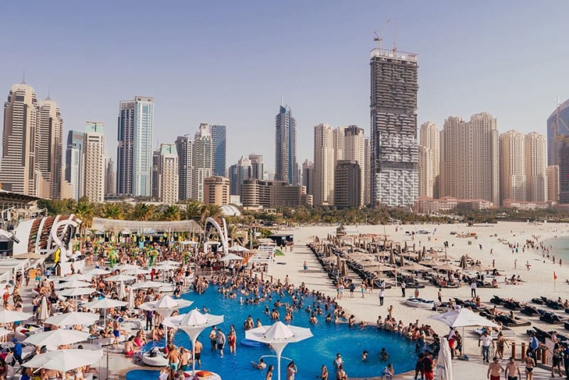 Top beach Zero Gravity Beach Club Dubai