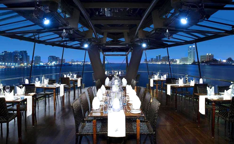 Best Dinner In The Luxury Yacht