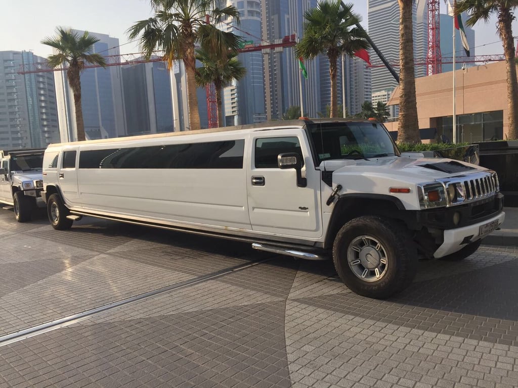 Why Choose Dubai Travel Tourism For Booking Hummer Limousine