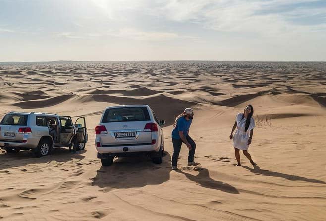 Private Red Dune Safari With Premium Buffet And Premium Seating