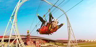 Dubai Parasailing On Jumeirah Beach