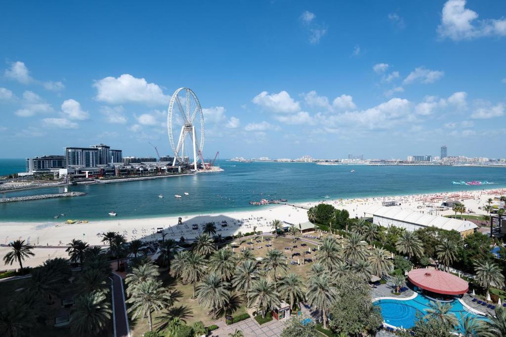 11.	 Sheraton Jumeirah Beach Resort