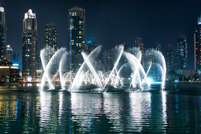 5.	 Dubai Fountain Show