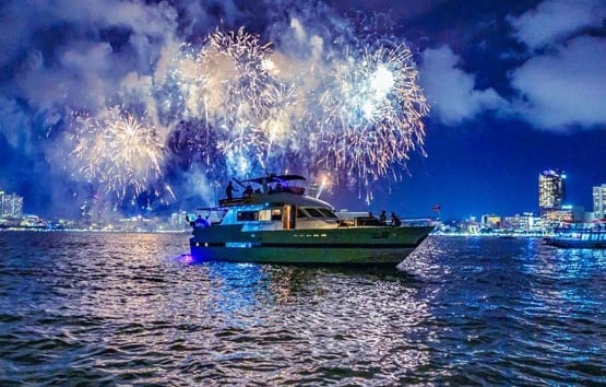 Choose Your Yacht For New Year's Night