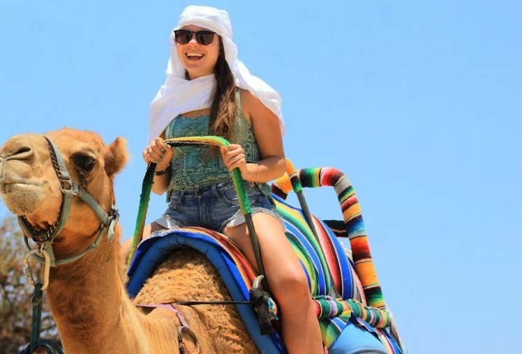 Why Choose A Camel Ridding In Dubai?
