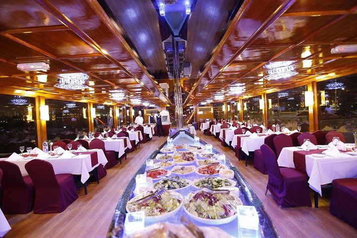 2. Cruise Dinners And Parties In Dubai
