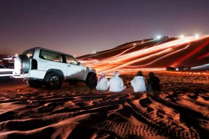 What Does A Dubai Desert Evening Safari Offer?