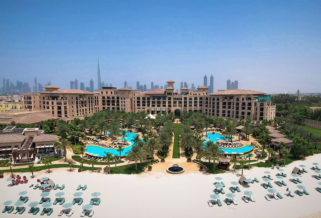 2.	Four Season Resort Dubai At Jumeirah Beach