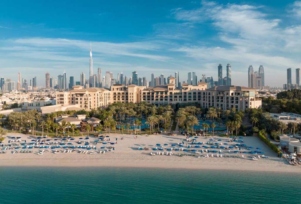 ⦁	Four Seasons Jumeirah Beach Hotel