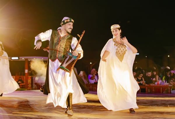 Violinist Lady (on Dinner Time)