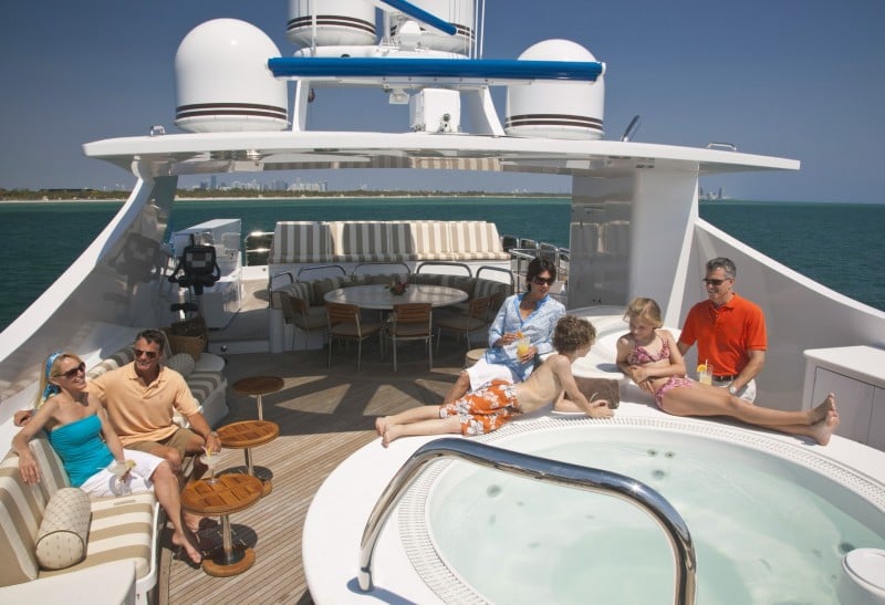 Visit The Yacht With Your Family And Friends