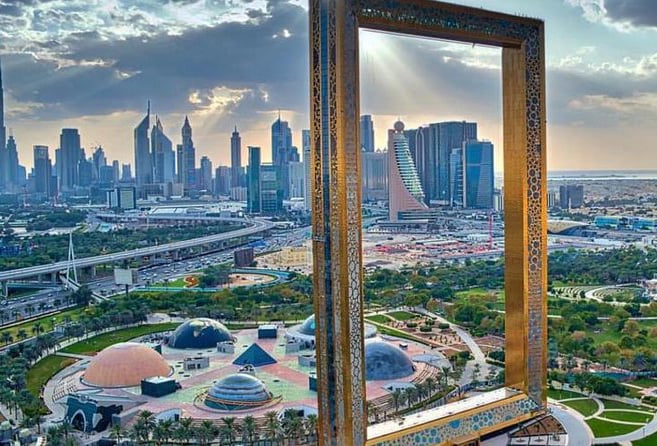 4.	Dubai Frame