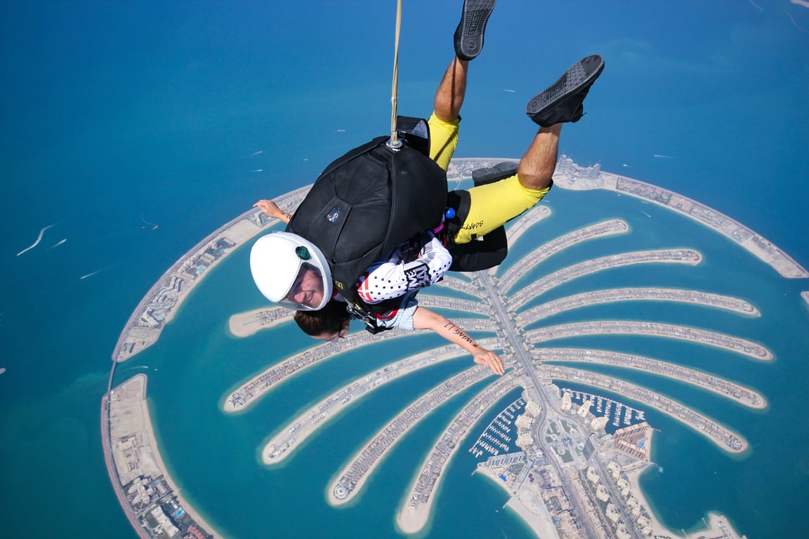 Enjoy Go Sky Diving In Dubai 2023