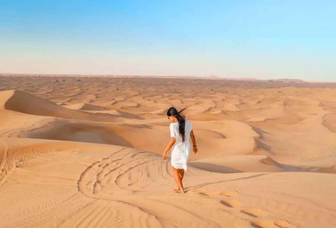 Dubai Desert Safari Beautiful  Dress code