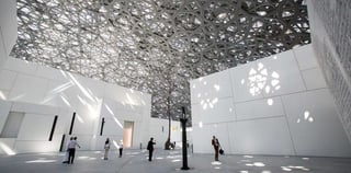 Dubai Tandem Parasailing Experience