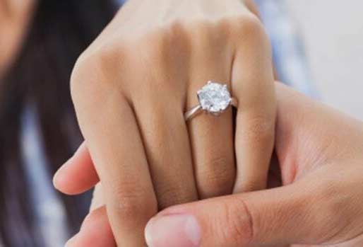 ⦁	Is diamond more affordable in Dubai?