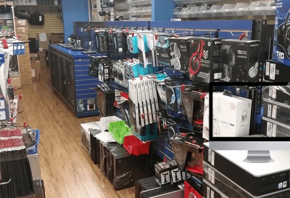 Electronics Shops In Palm Strip Mall