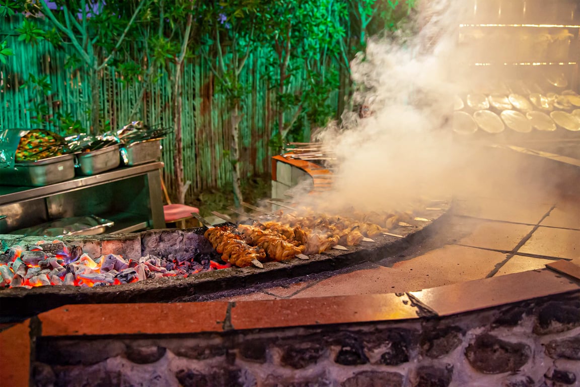 Highlights Of A Dubai Desert Safari With A Premium Live BBQ Dinner