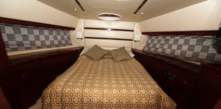 Burj Khalifa 2025/2026 Eve | Gold Fish Dubai Canal Cruise Upper Deck