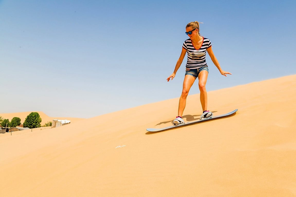 Enjoy Sand Boarding At Dubai