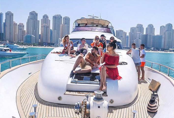 Unique And Unforgettable Yacht Party