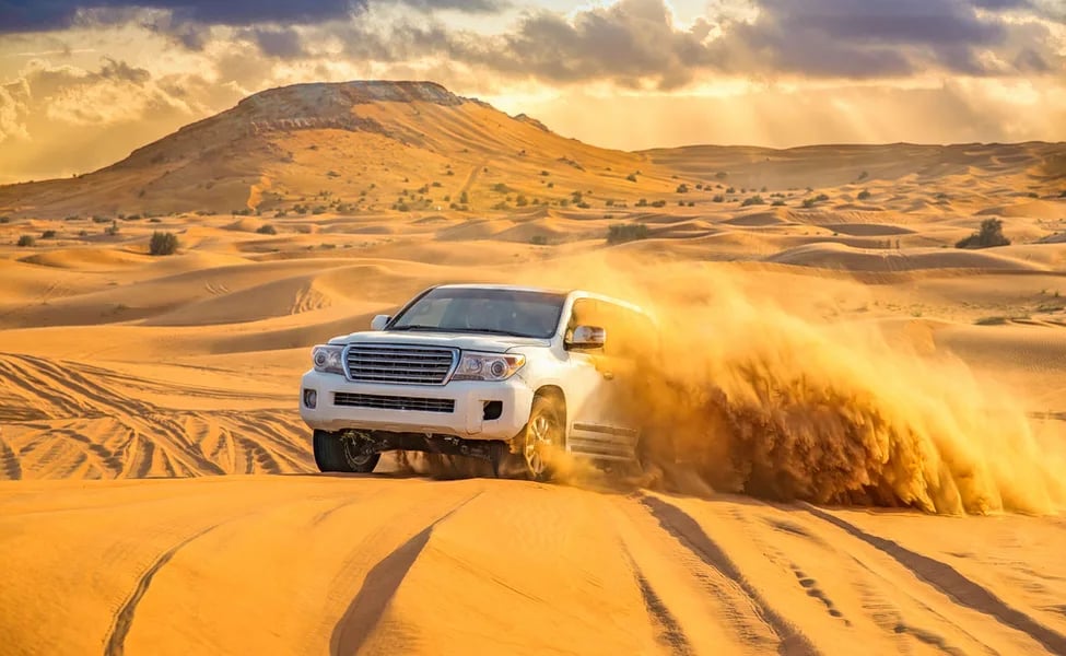 Making Pacts For A Desert Safari In Dubai 2023