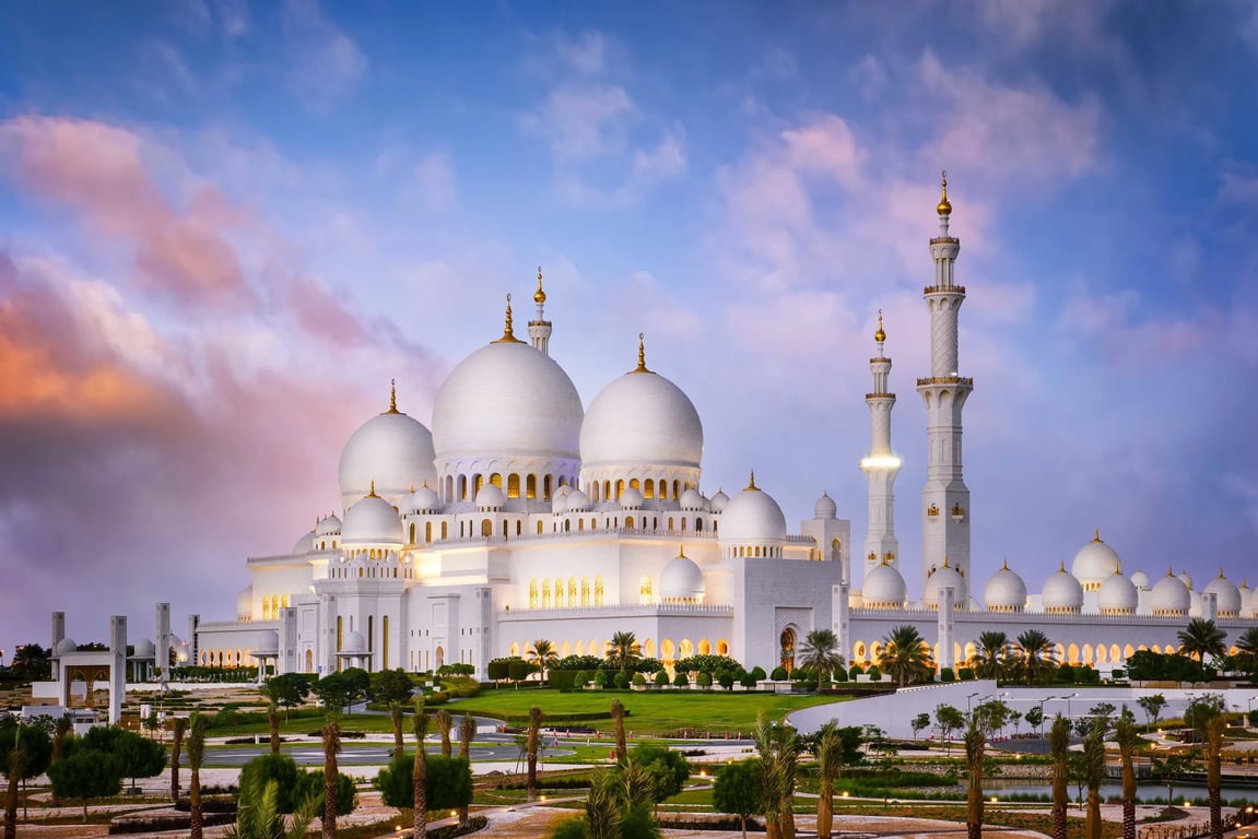 Attractive Mosques At Yas Island