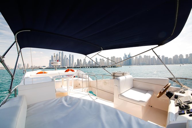 Welcome Drinks In Luxury Yacht At Dubai Marina