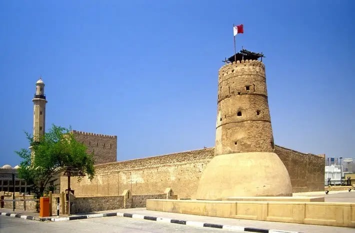 1.	Al Fahidi Fort
