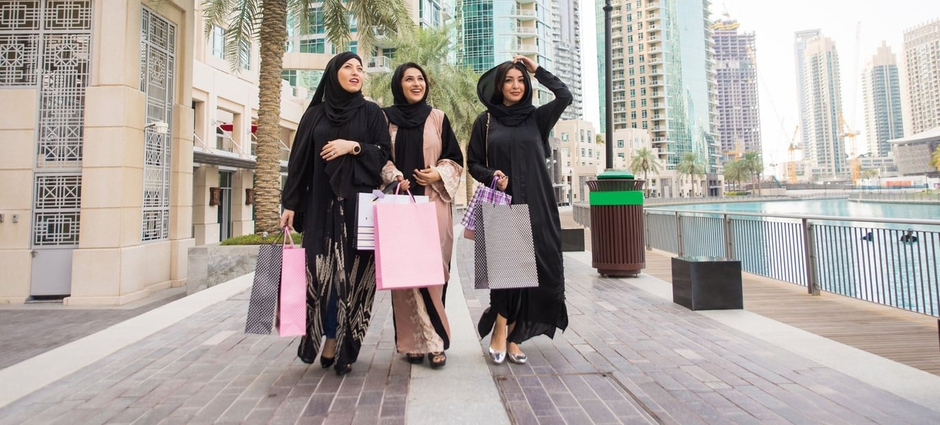 How To Dress Locally In Dubai