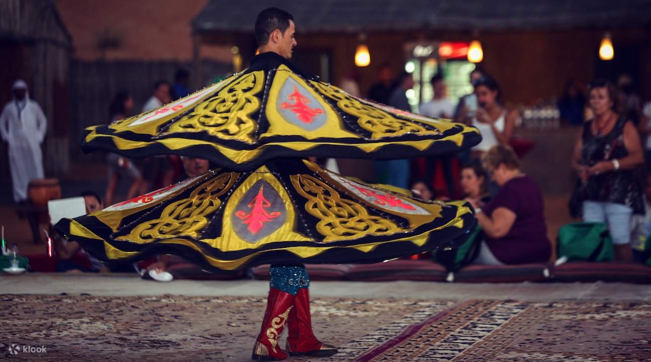 2.	Arabic Traditional Tanura Dances
