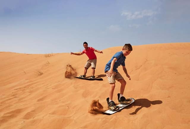 Enjoy Sand Boarding At Desert Safari Dubai