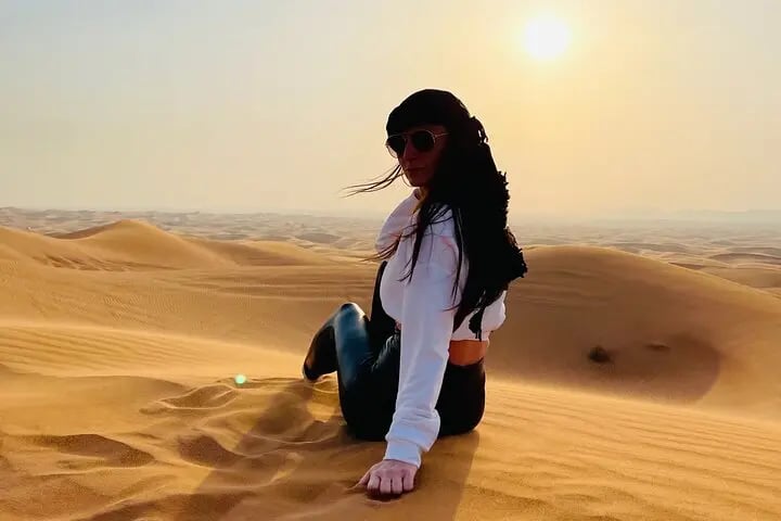 Stop To Take Photographs in Dubai Desert 2023