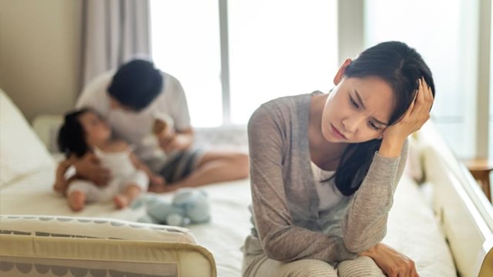 40대 주부,  딸의 인생이 부러워 질투 이유.