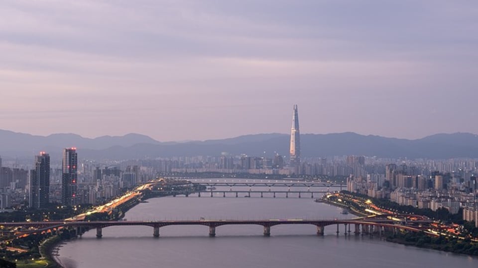 극적으로 변하고 있는 대한민국