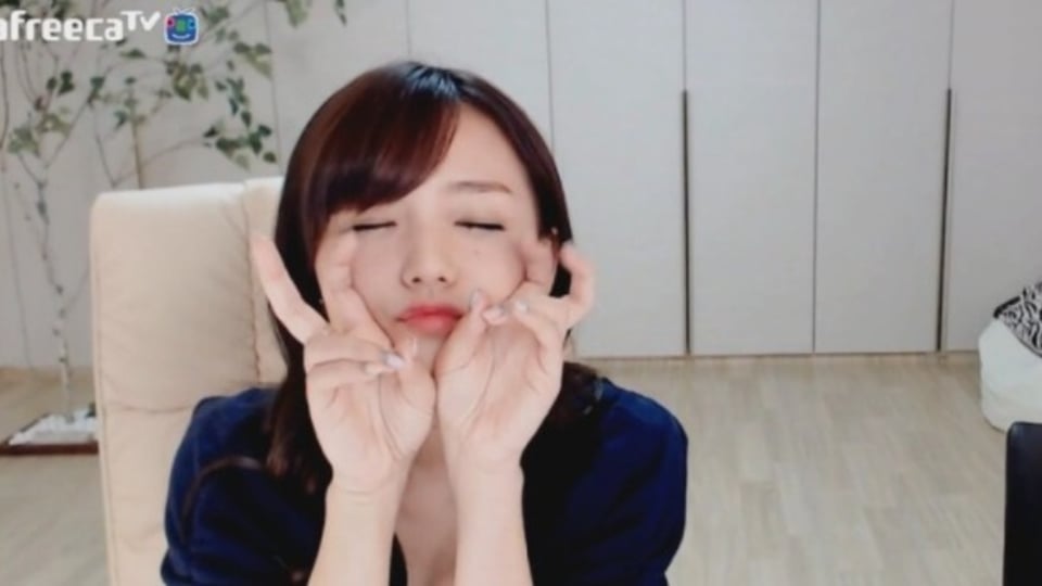 시노자키 아이가 말하는 이상적인 가슴크기.