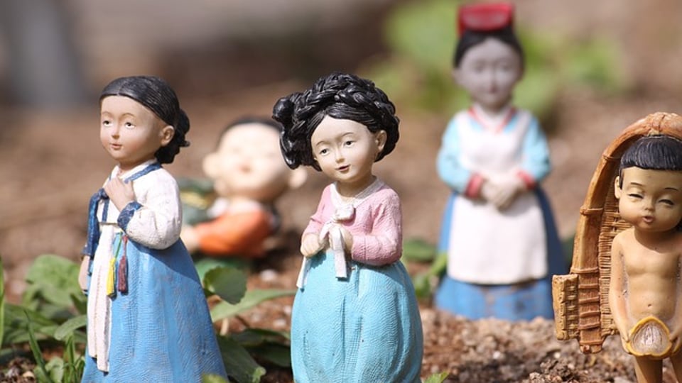 한국사람들이 하얀 피부를 선호하는 이유...jpg
