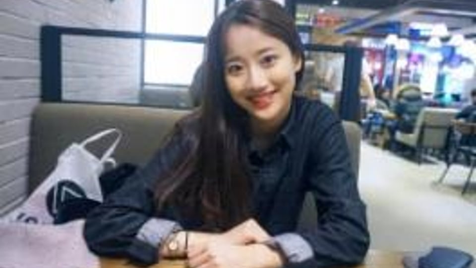 20대 여성이 뽑은 내 남친과 여사친의 '참을 수 없는' 행동 TOP 5.